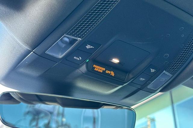Photo of 2022 Frozen Berry Metallic Porsche Taycan