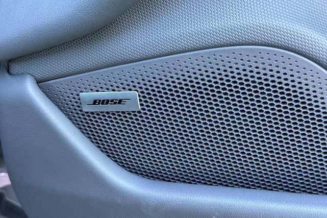 Photo of 2022 Frozen Berry Metallic Porsche Taycan