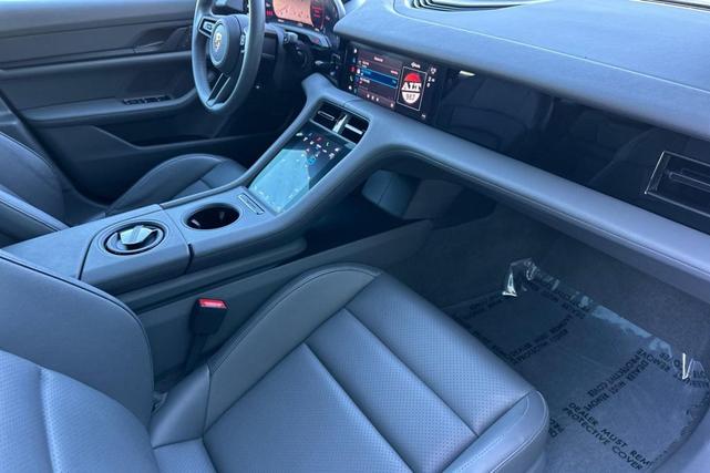 Photo of 2022 Frozen Berry Metallic Porsche Taycan