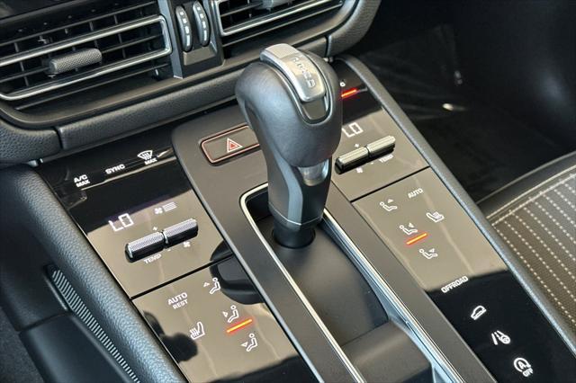 Photo of 2024 Gentian Blue Metallic Porsche Macan