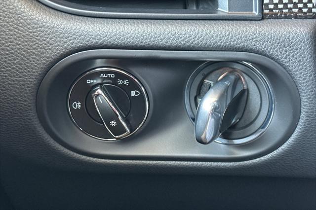 Photo of 2024 Gentian Blue Metallic Porsche Macan