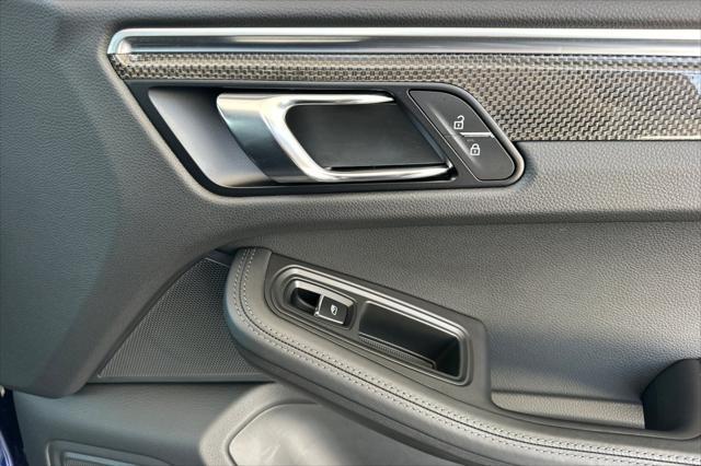 Photo of 2024 Gentian Blue Metallic Porsche Macan