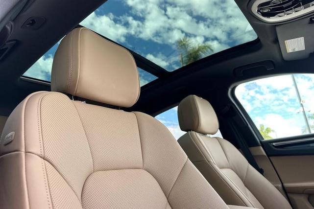 Photo of 2026 Carrara White Metallic Porsche Macan