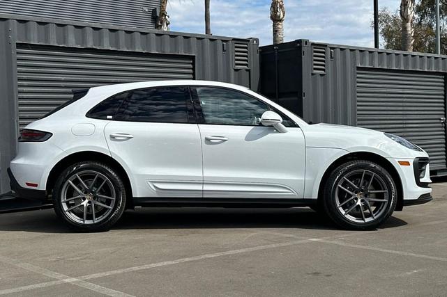 Photo of 2026 Carrara White Metallic Porsche Macan