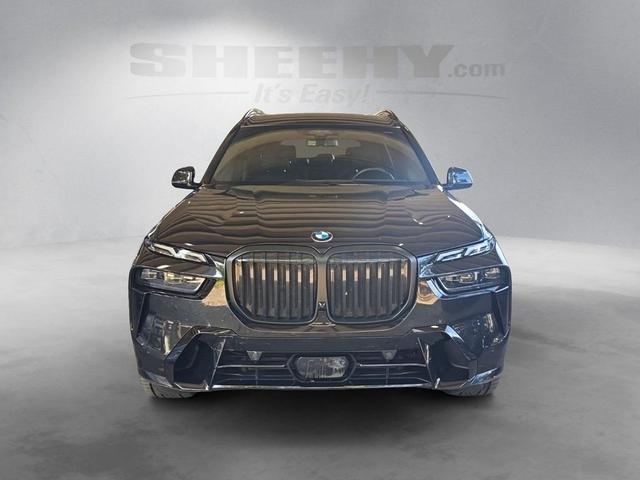 Photo of 2023 Black Sapphire Metallic BMW X7