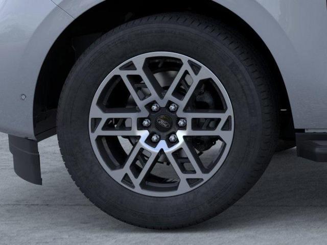 Photo of 2025 Gray Ford Expedition