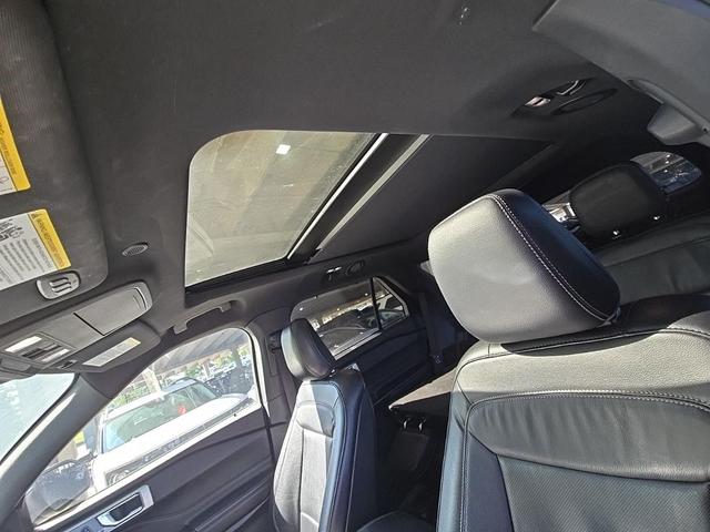 Photo of 2020 White Ford Explorer