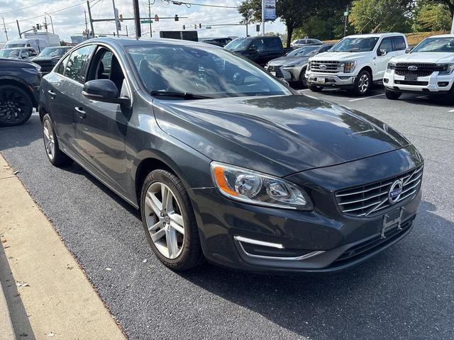 Photo of 2015 Savile Gray Metallic Volvo S60