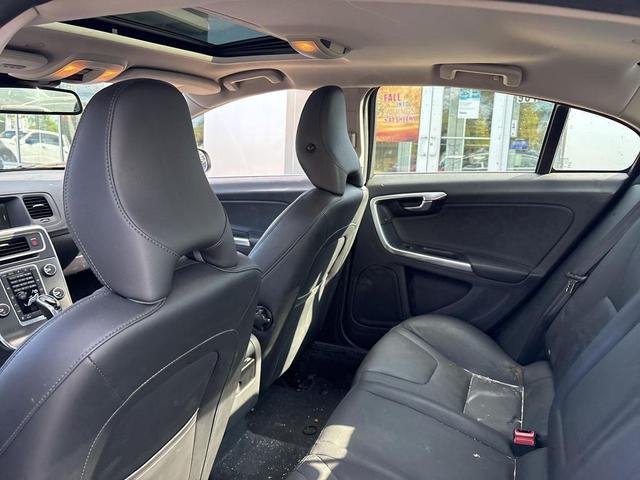 Photo of 2015 Savile Gray Metallic Volvo S60