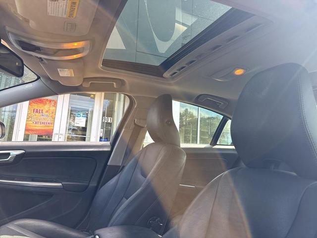 Photo of 2015 Savile Gray Metallic Volvo S60