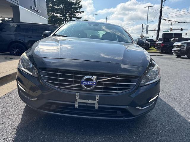 Photo of 2015 Savile Gray Metallic Volvo S60