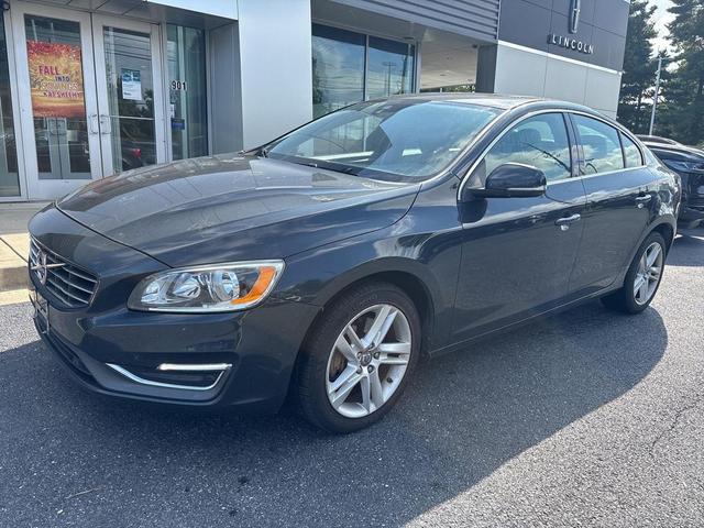 Photo of 2015 Savile Gray Metallic Volvo S60
