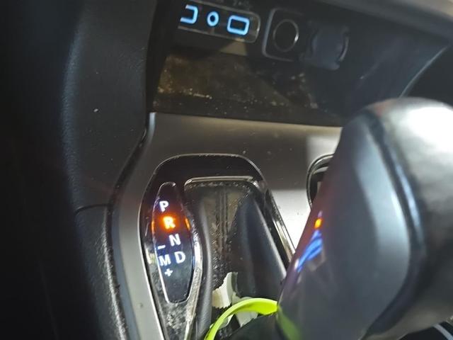 Photo of 2020 Diamond Black Crystal Pearlcoat Jeep Grand Cherokee
