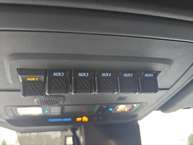 Photo of 2023 Oxford White Ford Bronco
