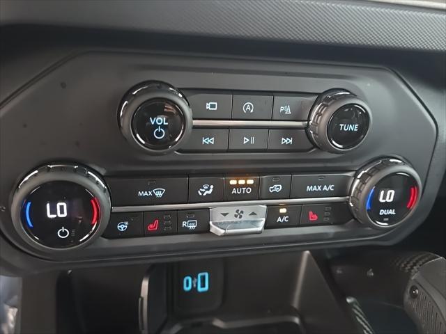 Photo of 2023 Oxford White Ford Bronco