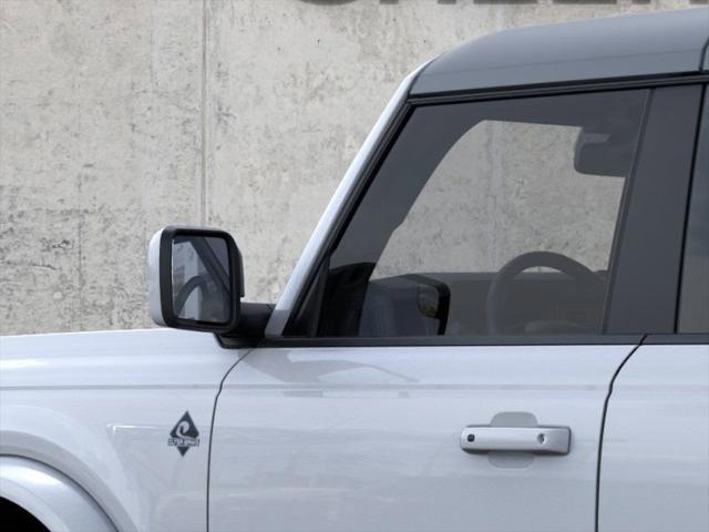 Photo of 2025 Oxford White Ford Bronco