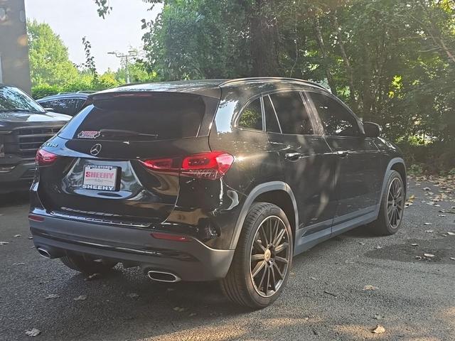 Photo of 2022 Cosmos Black Metallic Mercedes-Benz GLA 250