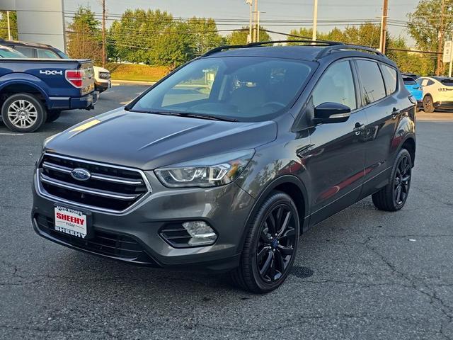 Photo of 2017 Magnetic Ford Escape