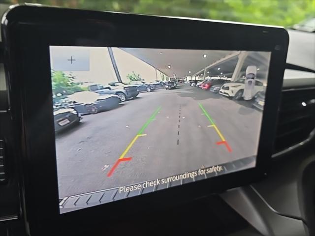 Photo of 2022 Black Metallic Ford Explorer