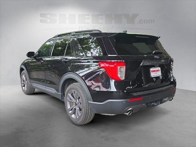 Photo of 2022 Black Metallic Ford Explorer