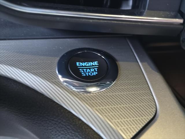 Photo of 2022 Black Metallic Ford Explorer