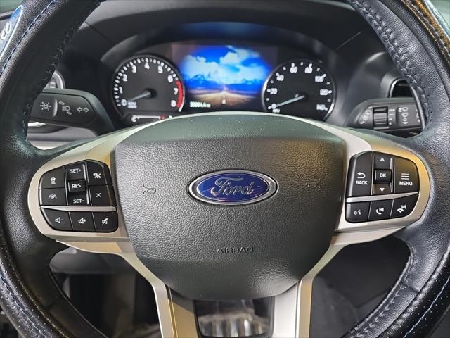 Photo of 2022 Black Metallic Ford Explorer