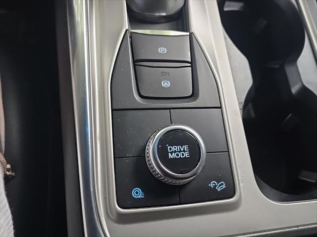 Photo of 2022 Black Metallic Ford Explorer