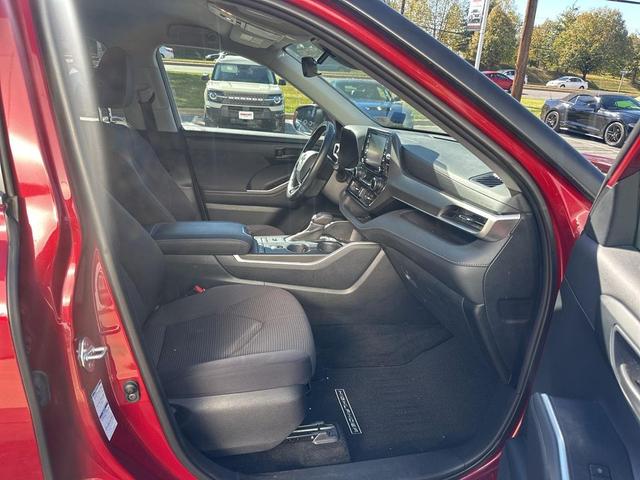 Photo of 2020 Red Toyota Highlander