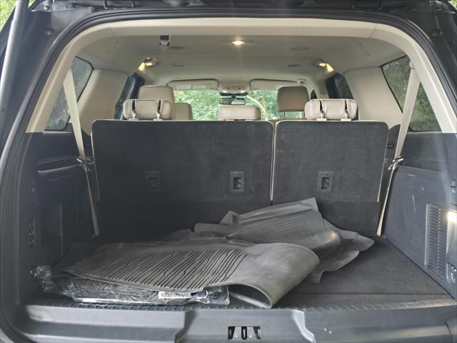 Photo of 2024 Black Metallic Ford Expedition Max