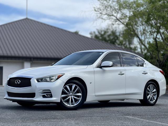 2015 Infiniti Q50