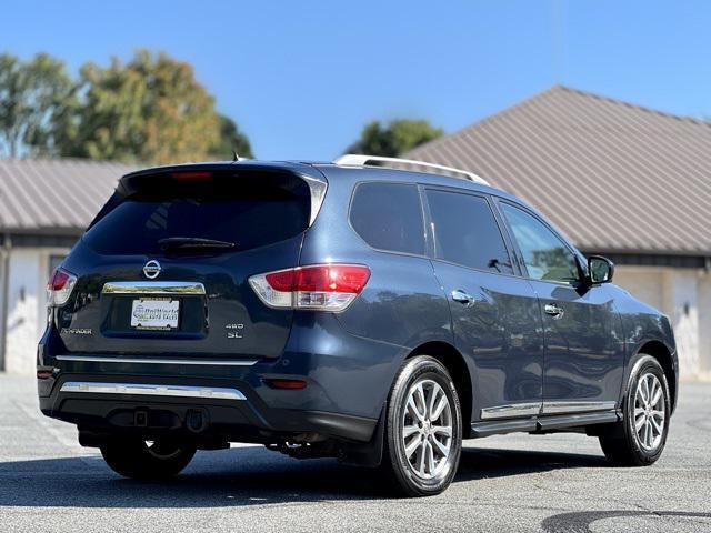 Photo of 2015 Arctic Blue Metallic Nissan Pathfinder