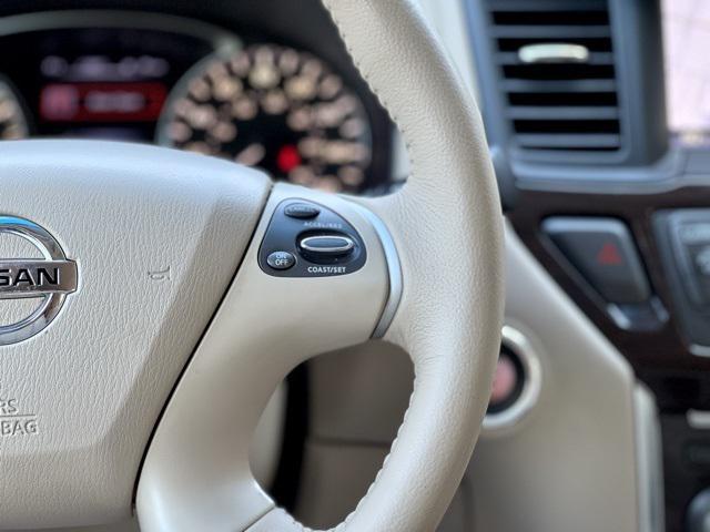 Photo of 2015 Arctic Blue Metallic Nissan Pathfinder
