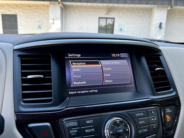 Photo of 2015 Arctic Blue Metallic Nissan Pathfinder