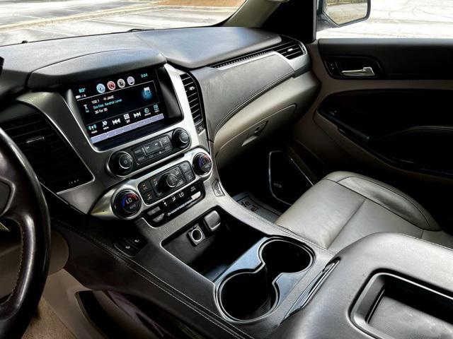Photo of 2018 Summit White Chevrolet Tahoe