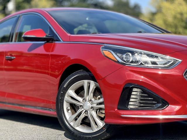 Photo of 2019 Scarlet Red Hyundai SONATA