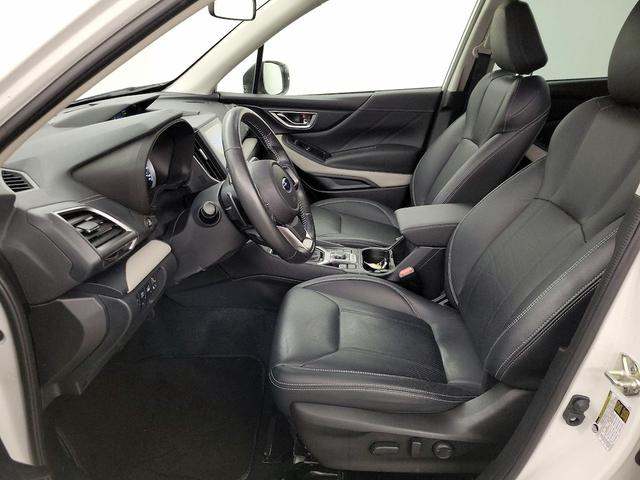 Photo of 2022 White Subaru Forester