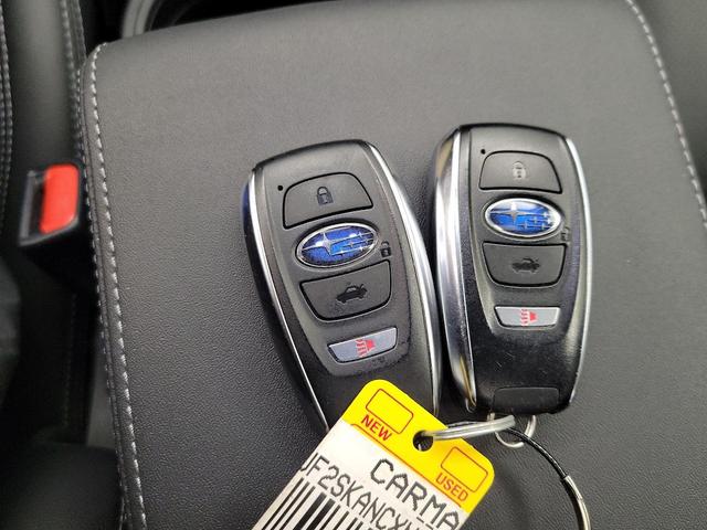 Photo of 2022 White Subaru Forester