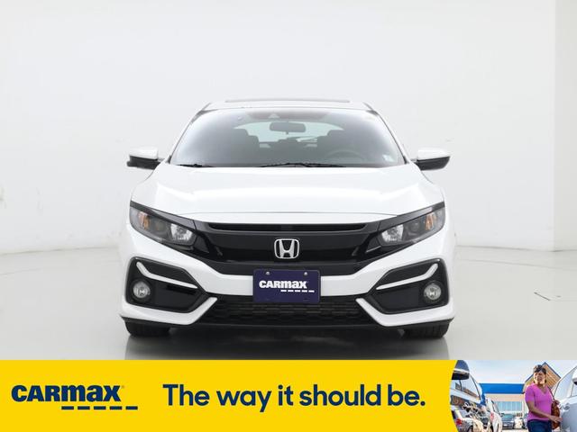 Photo of 2021 White Honda Civic