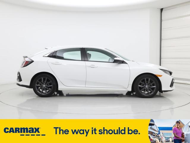 Photo of 2021 White Honda Civic