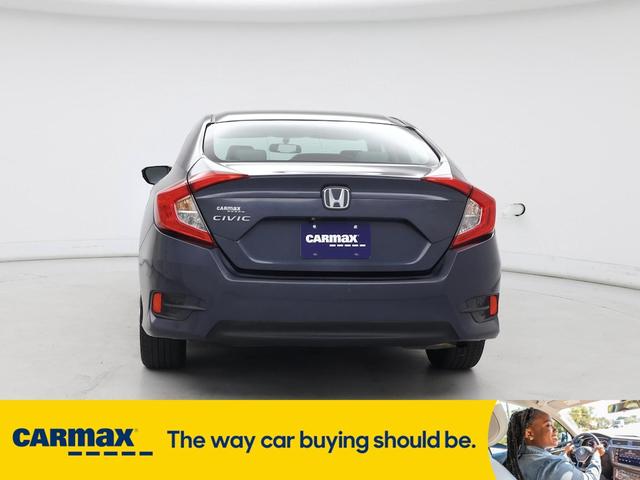 Photo of 2016 Blue Honda Civic