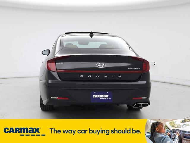 Photo of 2023 Black Hyundai SONATA