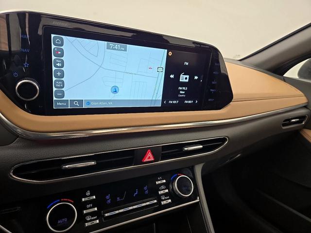 Photo of 2023 Black Hyundai SONATA