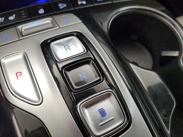 Photo of 2022 Black Hyundai TUCSON