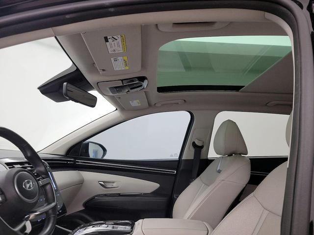 Photo of 2022 Black Hyundai TUCSON