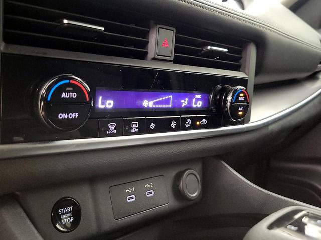 Photo of 2024 Gray Nissan Rogue
