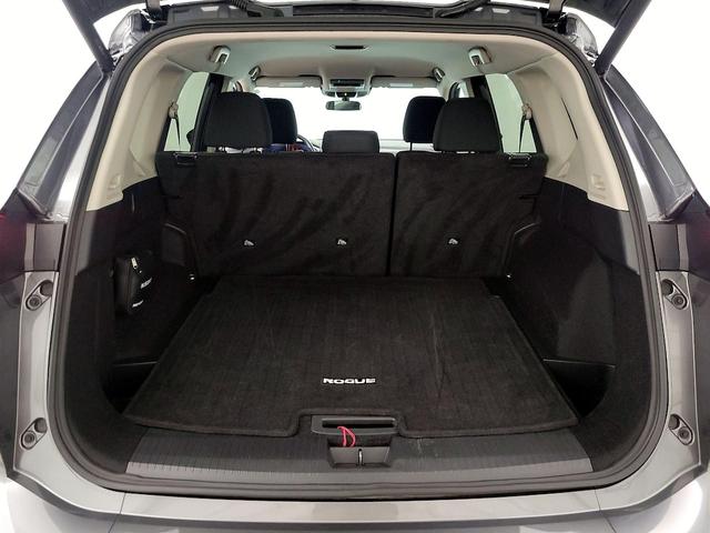 Photo of 2024 Gray Nissan Rogue