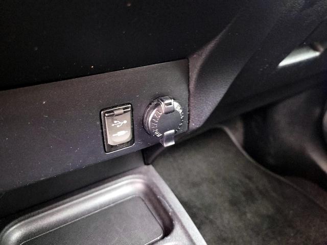 Photo of 2018 Silver Toyota RAV4