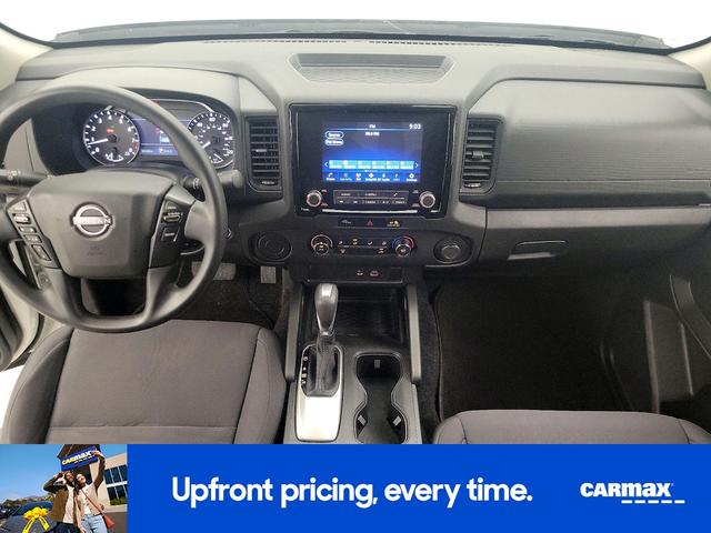 Photo of 2024 White Nissan Frontier