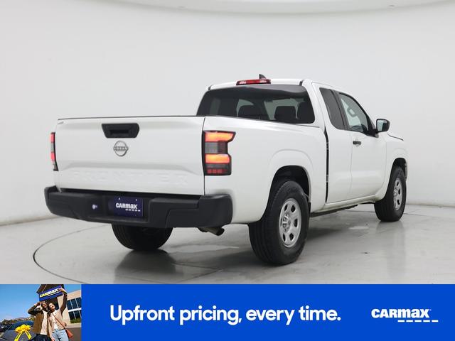 Photo of 2024 White Nissan Frontier