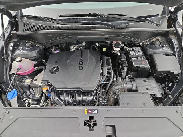Photo of 2023 Gray Hyundai SANTA FE